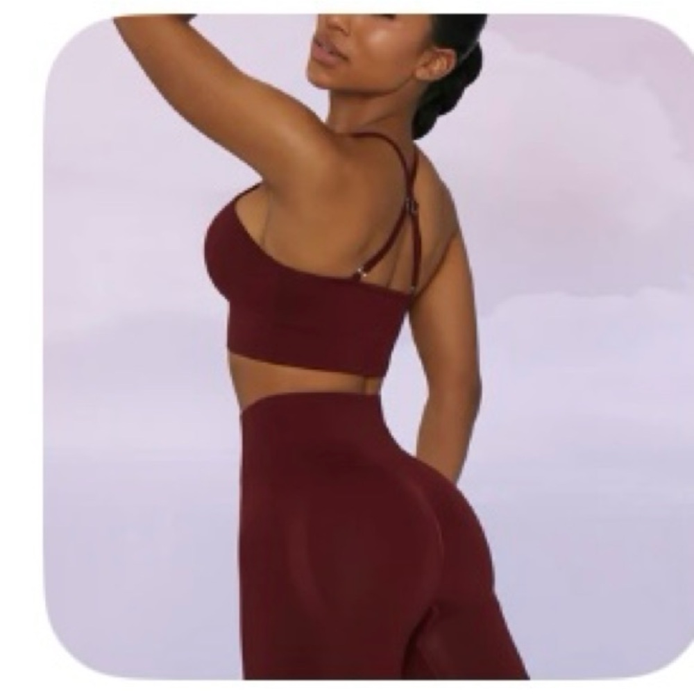Women's Burgundy Sports Bra